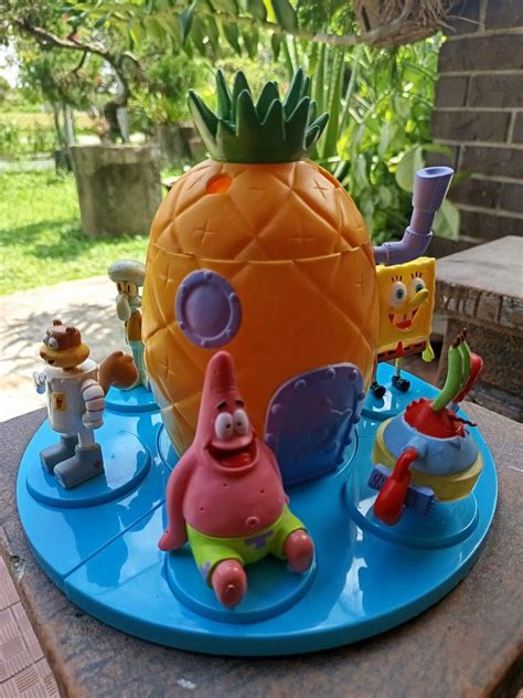 Spongebob Squarepants And Friends From Bikini Bottom Hobbies Toys Toys Games On Carousell