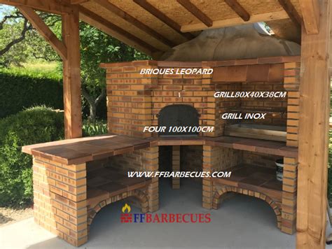 Barbecue Dangle Et Four A Pain En Briques Rustique L Opard L J F