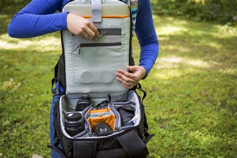 Lowepro Flipside AW 400 II Review | Digital Trends