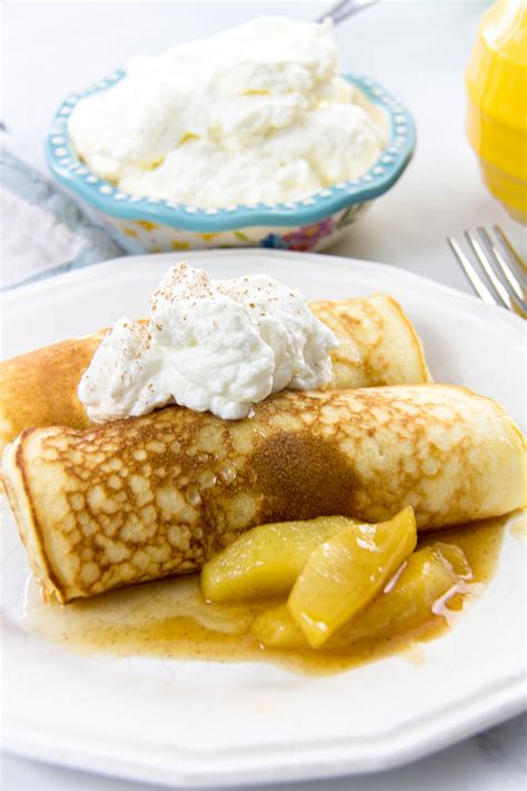 Delicious Rolled Apple Cinnamon Pancakes Make And Takes