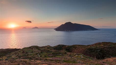 Trekking Isole Eolie Salina Alicudi Filicudi E Lipari Lg Travel