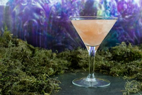 The Shimmer: An Annihilation Inspired Cocktail - Geeks Who Eat