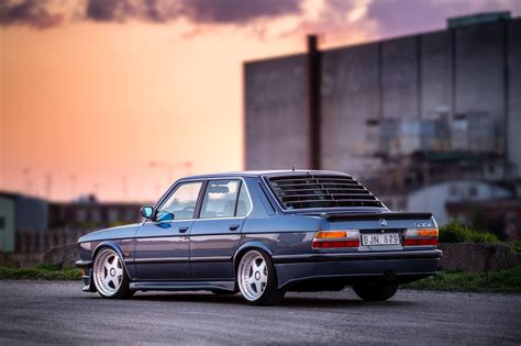 BMW e28, 5 series | Bmw e28, Bmw cars, Slammed cars