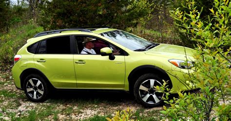 Off Road Test Review 2014 Subaru Xv Crosstrek Hybrid Is Surprisingly