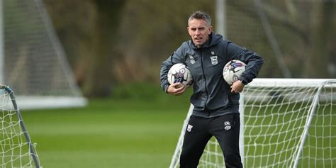 Kieran McKenna Pensiun Usia 22 5 Tahun Kerja Di MU Bawa Ipswich Town