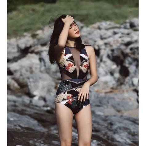 JAPANESE SWIMSUIT BIKINI BAJU RENANG MONOKINI Olah Raga Baju Olahraga Di Carousell