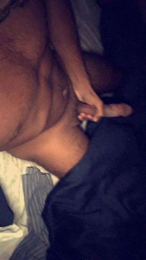 Size Boosts The Ego Love A Naked Locker Room Walk To Make Them Feel Inferior Scrolller