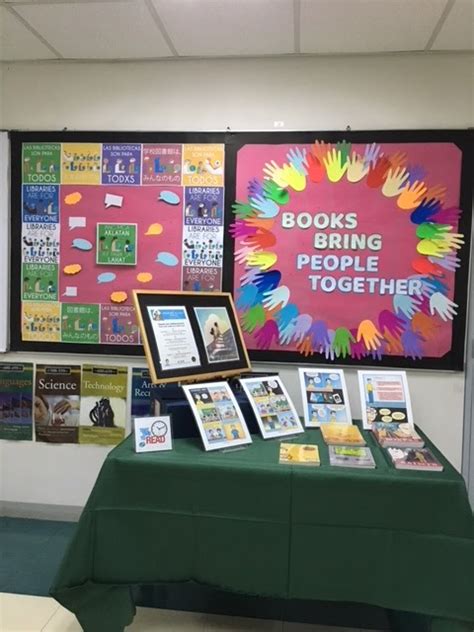 School Librarian in Action: School Library Themes and Bulletin Board ...