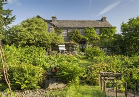 Beatrix Potter House: Former Hill Top Residence - Urban Splatter