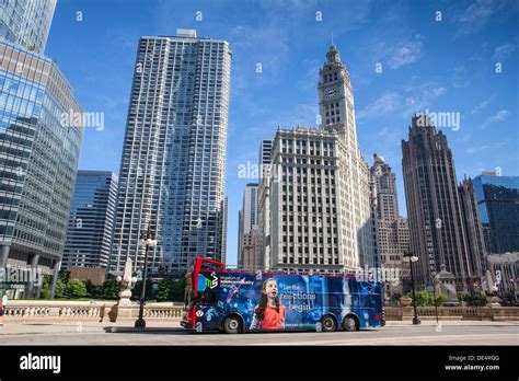 Wrigley Building in Chicago Stock Photo - Alamy