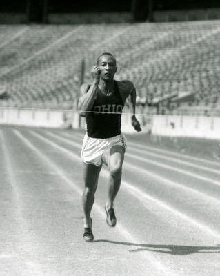 Jesse Owens poster | Jesse owens, Track and field, Sports pictures