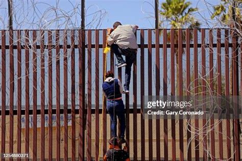 Climbing Border Wall Photos And Premium High Res Pictures Getty Images