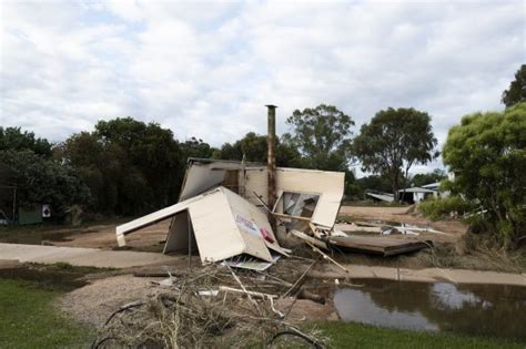 Nsw Floods Live Updates Two People Missing In Eugowra As Central West