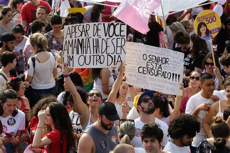 Protestos Contra Bolsonaro Reúnem Milhares No Brasil E No Exterior Veja