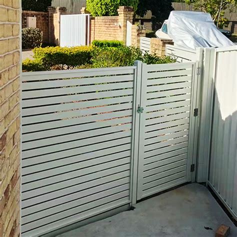 Slat Garden Gate Platinum Ocean International