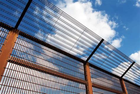 What Kind Of Security Fence Should I Choose Liberty Fence And Deck