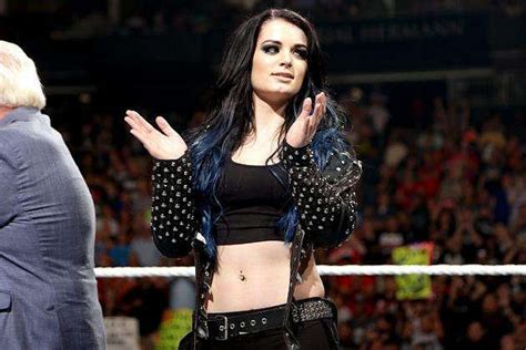 WWE Rumours: Paige's career coming to an end due to neck injury?