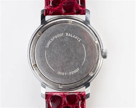 Soviet vintage SEKONDA mechanical wrist watch – SovietWatchStore.com