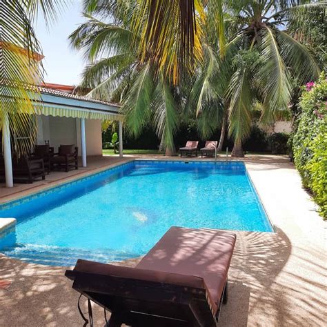 Villa De Chambres Vendre En R Sidence Sur Saly Saly