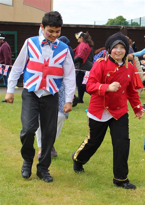 Slough Mp Joins Jubilee Party At Arbour Vale School Orchard Hill