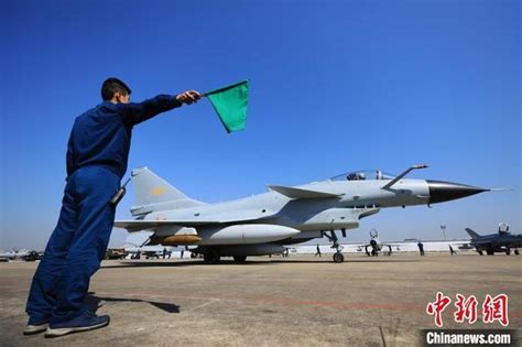 南部戰區空軍航空兵某旅立足陌生環境開展實彈突擊訓練 每日頭條