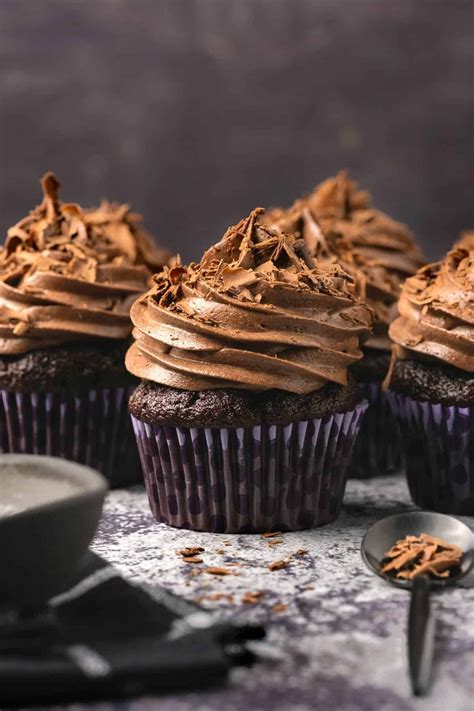 These chocolate cupcakes are ultra moist and sooo chocolatey! They're