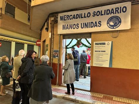 Manos Unidas Inaugura Su Mercadillo Solidario Con Buena Afluencia De