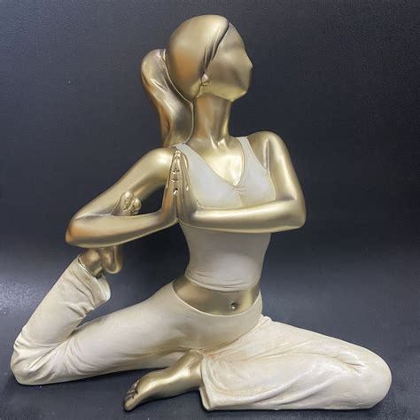 Custom Resin Yoga Figurine Set Yoga Statue