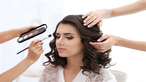 Should You Do Your Hair Or Makeup First Wrinky