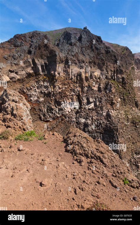 Rock Rocks Geology Around The Crater Of Mt Mount Vesuvio Mount