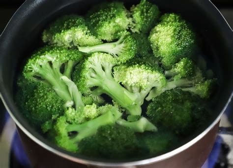 How To Freeze Broccoli Step By Step Instructional Guide