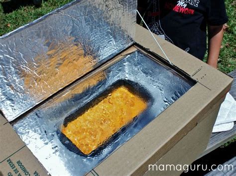 How To Make A Solar Oven Mamaguru Solar Oven Solar Oven Diy Solar