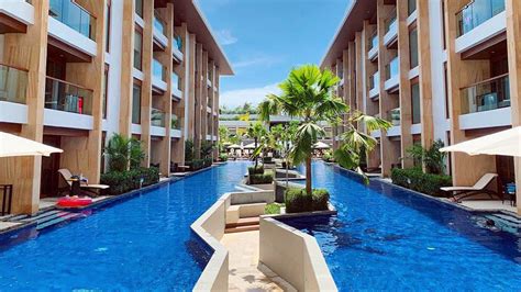 Henann Crystal Sands Resort, Boracay | Beach Resort Finder