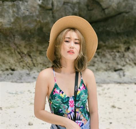 N M R I V Y L Nh Ng Hot Girl Vi T Gi U C Nh T Tr N Instagram