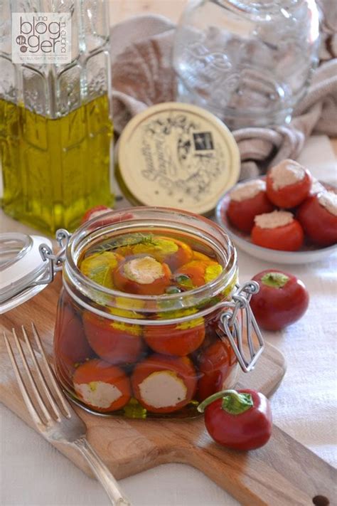 Peperoncini Tondi Ripieni Di Tonno Antipasto Piemontese Ricette