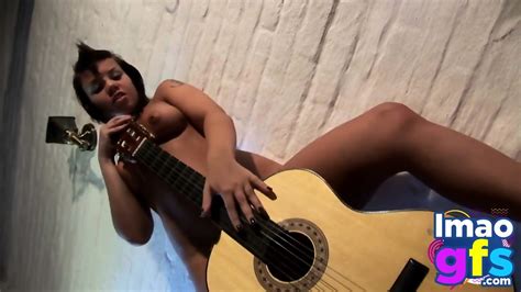 Hot Paul Showing Her Medium Tits And Pussy With Guitar