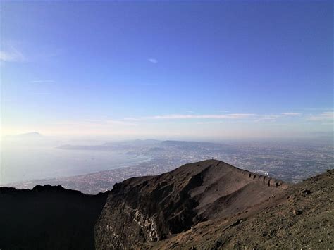 Sentiero Degli Dei E Cratere Del Vesuvio Nomostrek