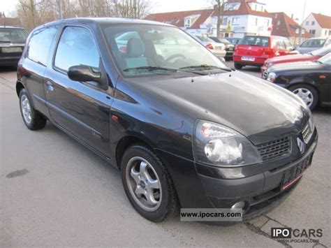 2002 Renault Clio 1 4 16V Privilege Car Photo And Specs