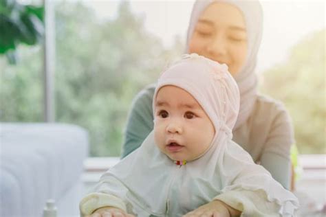 35 Nama Bayi Perempuan Islami Modern Pilihan Lahir Di Bulan Syawal