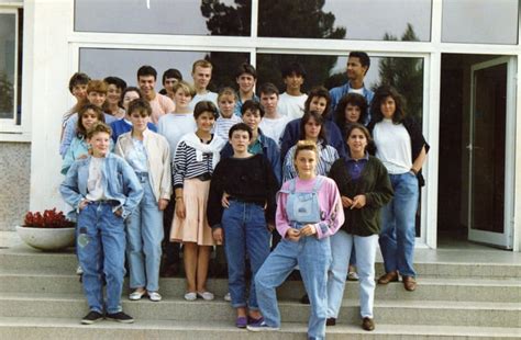 Photo De Classe BEP Administration Commerciale Et Comptable De 1988