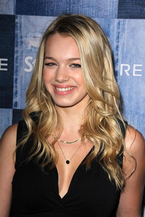 LOS ANGELES, SEP 18 - Sadie Calvano at the People Stylewatch Hosts