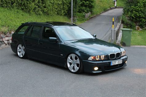 bmw   individual  garaget