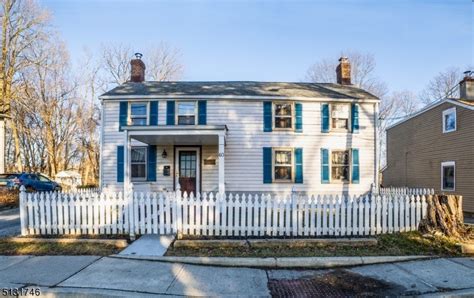 Clinton, NJ Real Estate - Clinton Homes for Sale | realtor.com®