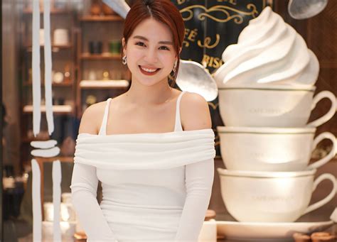 Hot girl Mẫn Tiên khoe vẻ quý phái trong không gian ngọt ngào Báo Dân trí