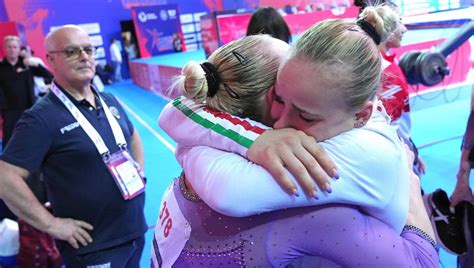 Ginnastica Alice D Amato Oro Europeo Alle Parallele La Gemella Asia