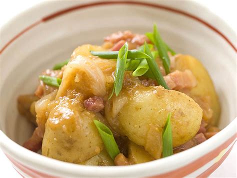 新じゃがと新玉ねぎの味噌炒め煮｜レシピ｜エスビー食品株式会社