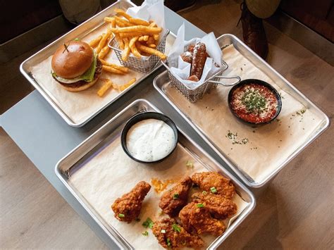 PeoplesBank Arena Sports Bar | Hartford CT