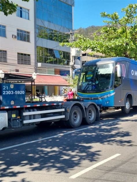 Rock in Rio Detro RJ flagra ônibus pirata no transporte para o evento