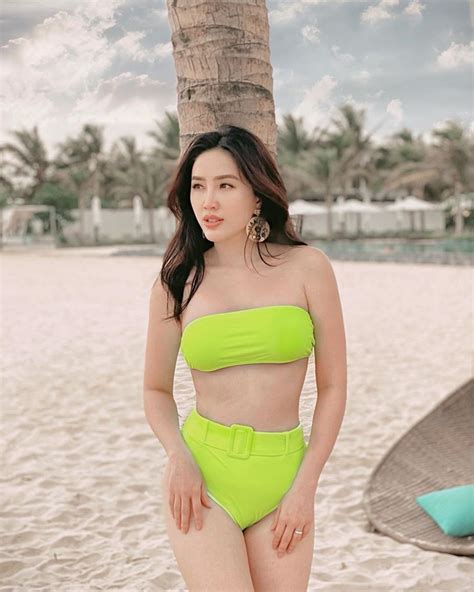 M I U H Nhi U Sao Vbiz Vi Vu Kh P Vi T Nam Hot Nh T L Lo T Nh Bikini Tr N Bi N C A C C