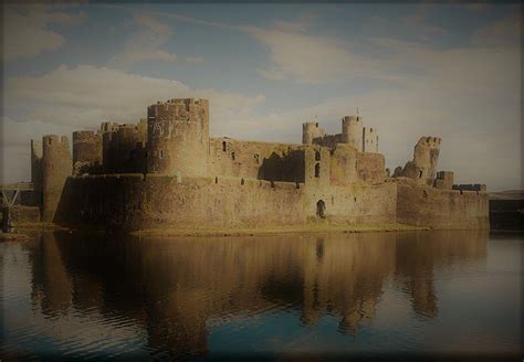 The Green Lady of Caerphilly Castle, Wales — Facts-Chology